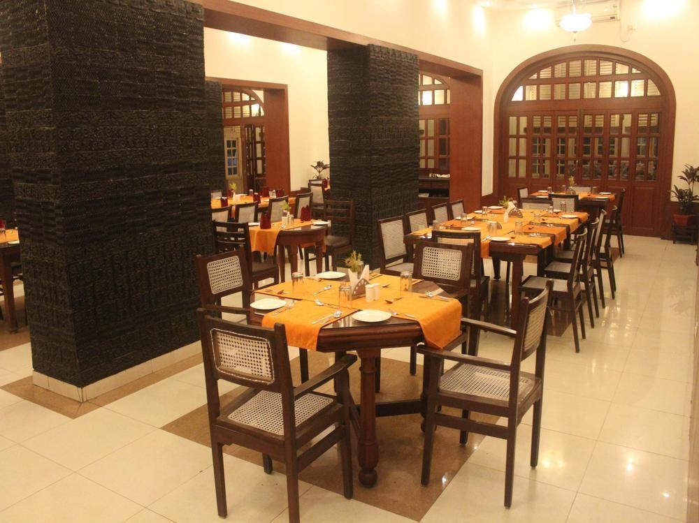 Chanakya Bnr Hotel Ranchi Bagian luar foto
