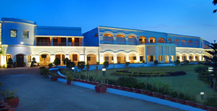 Chanakya Bnr Hotel Ranchi Bagian luar foto