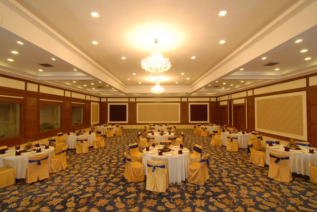 Chanakya Bnr Hotel Ranchi Bagian luar foto