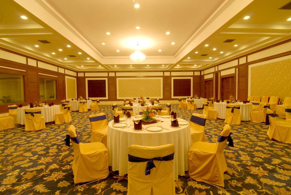Chanakya Bnr Hotel Ranchi Bagian luar foto