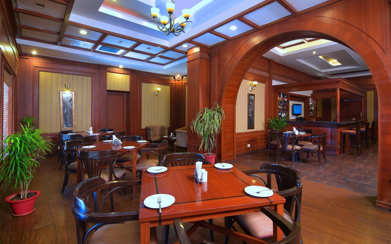 Chanakya Bnr Hotel Ranchi Bagian luar foto
