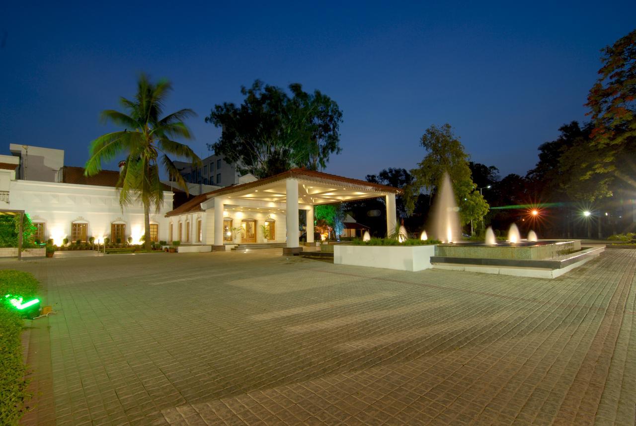 Chanakya Bnr Hotel Ranchi Bagian luar foto