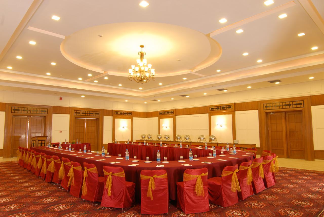 Chanakya Bnr Hotel Ranchi Bagian luar foto