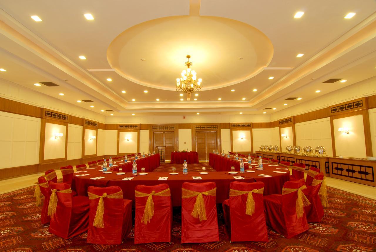 Chanakya Bnr Hotel Ranchi Bagian luar foto