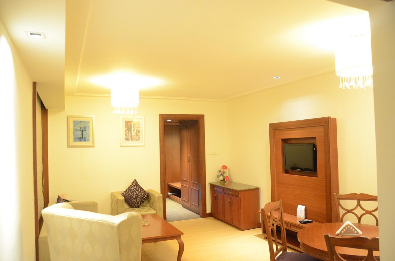 Chanakya Bnr Hotel Ranchi Bagian luar foto