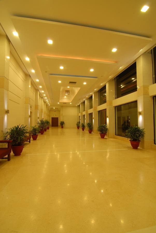 Chanakya Bnr Hotel Ranchi Bagian luar foto