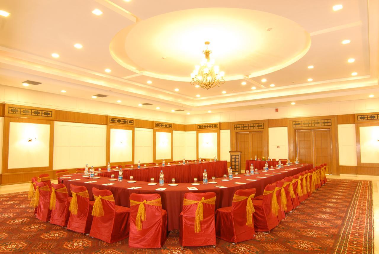 Chanakya Bnr Hotel Ranchi Bagian luar foto